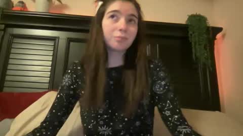 luvrxstarx online show from December 2025 12:08:01 AM