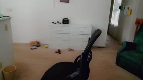 Britney online show from March 2026 05:53:02 PM