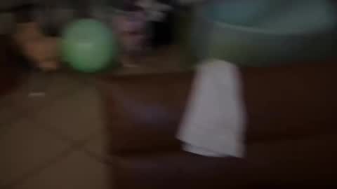 LUVV online show from October 2025 04:02:01 AM