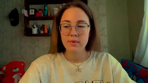 Snapshot of luxie_queen chatting on October 2025 09:38:02 AM Katie online show from October 2025 09:38:02 AM