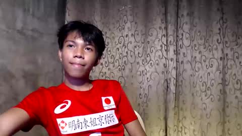 Snapshot of luxirfy_xx chatting on October 2025 04:51:01 PM luxirfy online show from October 2025 04:51:01 PM