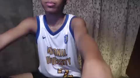 Snapshot of luxirfy_xx chatting on October 2025 05:36:02 PM luxirfy online show from October 2025 05:36:02 PM