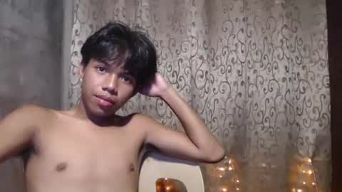 Snapshot of luxirfy_xx chatting on October 2025 03:14:01 AM luxirfy online show from October 2025 03:14:01 AM