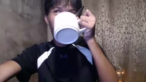 Snapshot of luxirfy_xx chatting on October 2025 03:18:02 PM luxirfy online show from October 2025 03:18:02 PM