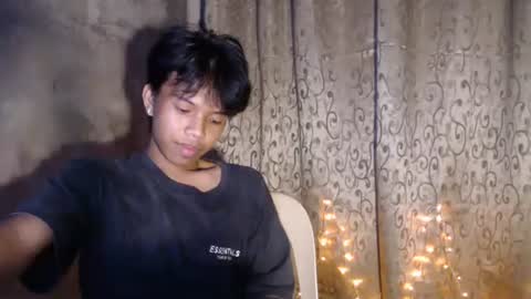 Snapshot of luxirfy_xx chatting on October 2025 02:08:02 PM luxirfy online show from October 2025 02:08:02 PM