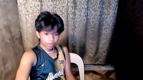 Snapshot of luxirfy_xx chatting on November 2025 05:23:02 PM luxirfy online show from November 2025 05:23:02 PM