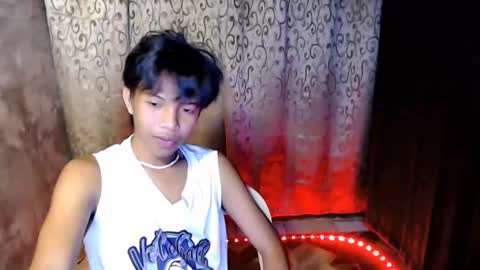 Snapshot of luxirfy_xx chatting on November 2025 05:24:01 PM luxirfy online show from November 2025 05:24:01 PM