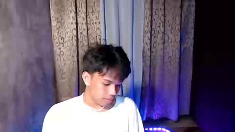 luxirfy online show from December 2025 03:51:02 PM