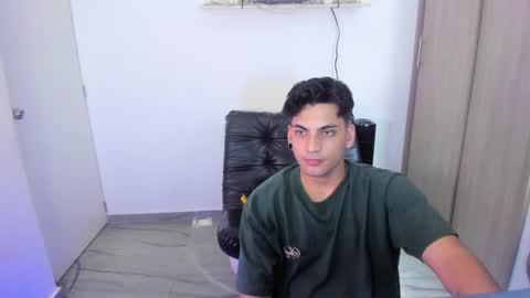 Snapshot of luxrx chatting on May 2026 07:08:01 PM luxrx online show from May 2026 07:08:01 PM