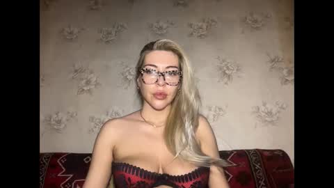 LuxSonyaStar online show from December 2025 12:58:01 PM