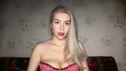 Snapshot of luxsonyastar chatting on May 2026 08:06:02 PM LuxSonyaStar online show from May 2026 08:06:02 PM