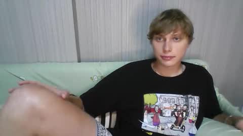 luxury_bob online show from December 2025 10:44:02 AM