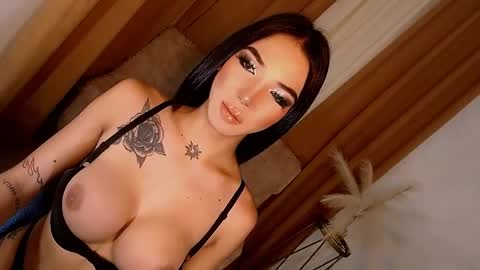 Snapshot of luxywilson chatting on December 2024 06:10:01 AM luxy online show from December 2024 06:10:01 AM