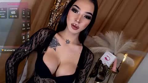 Snapshot of luxywilson chatting on February 2025 05:51:02 AM luxy online show from February 2025 05:51:02 AM