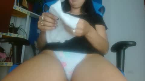 Snapshot of luzzy_cam chatting on May 2026 10:26:02 PM luzzy I hope your visit and that we manage to get very hot online show from May 2026 10:26:02 PM