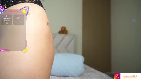 Snapshot of lya_aron_couple chatting on September 2025 07:08:02 PM lya_aron_couple online show from September 2025 07:08:02 PM