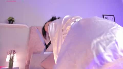 Lya Lee online show from December 2025 07:42:02 PM