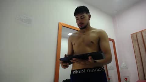 Snapshot of lyam_saenz chatting on November 2025 07:59:01 PM lyam_saenz online show from November 2025 07:59:01 PM