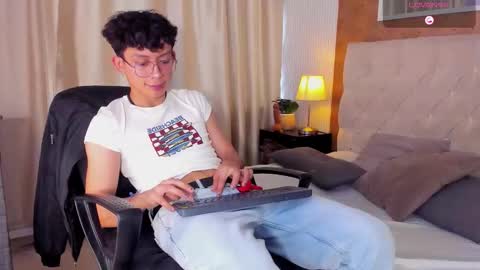 Lyan online show from January 2026 08:14:01 PM