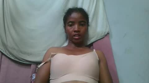 lydie856696 online show from April 2026 07:09:01 PM