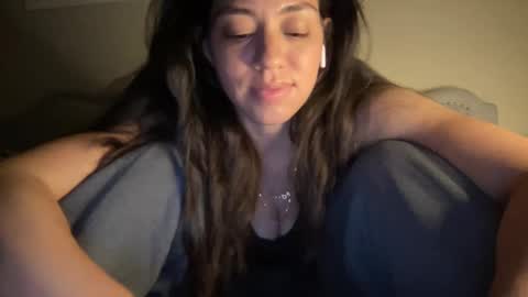 Olivia online show from January 2025 06:27:02 AM