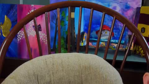 hi im Lyle online show from February 2025 09:15:01 AM