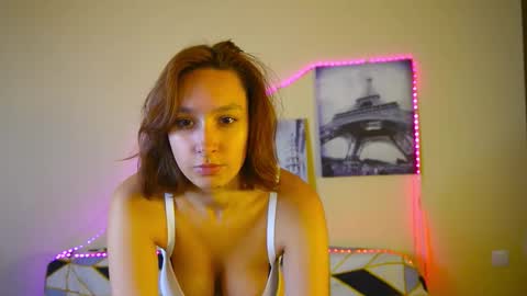 Lylian online show from September 2025 06:59:01 AM