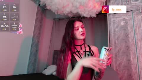 Littl online show from January 2025 01:32:01 AM