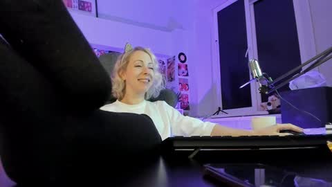 Lylith Skye NO NUDE model online show from December 2024 02:33:01 PM