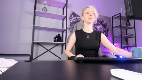 Lylith Skye NO NUDE model online show from September 2025 10:48:01 AM