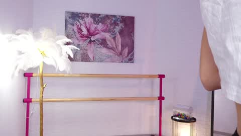 Lyly   online show from January 2025 05:41:02 AM