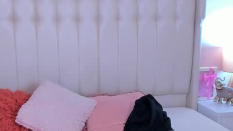 Lyn online show from October 2025 11:20:02 AM