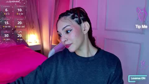 Lyna love online show from November 2025 09:36:01 PM