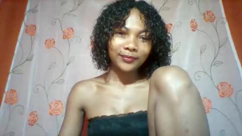 lyndah19 online show from November 2025 08:48:02 AM