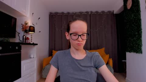 Sara online show from February 2025 01:47:01 AM