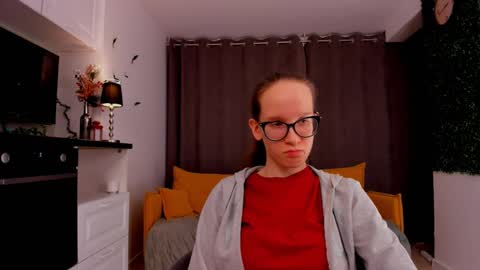 Sara online show from February 2025 07:16:02 PM