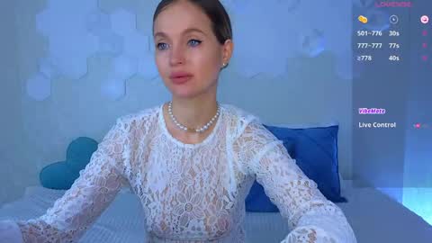 Snapshot of lynna_sparks chatting on April 2026 02:09:02 AM Lana online show from April 2026 02:09:02 AM