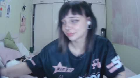 Kira online show from October 2025 11:07:02 AM