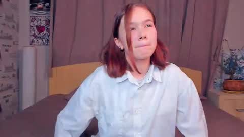 Cozy Lynns room online show from November 2025 08:36:02 AM