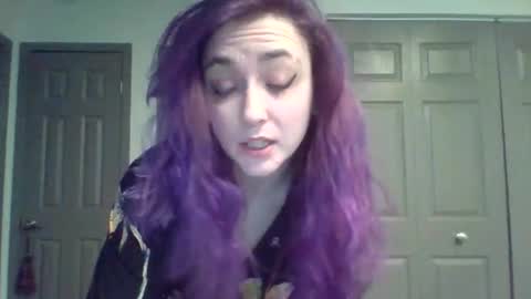 Lynn  online show from February 2026 05:38:01 PM