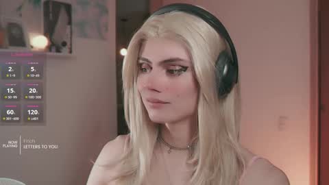 Lyodass online show from September 2025 12:25:02 AM