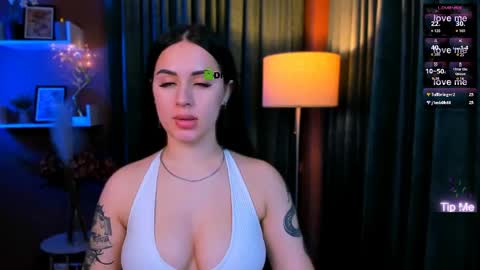 lyra donna online show from May 2026 09:13:01 PM