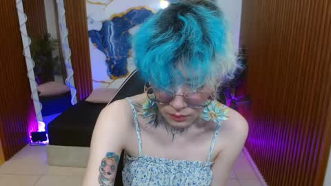 Snapshot of lyra_tay chatting on April 2026 07:06:01 PM lyra_tay online show from April 2026 07:06:01 PM