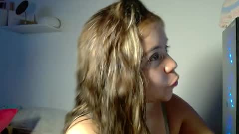 Snapshot of m1la_18 chatting on April 2026 11:57:02 PM mila online show from April 2026 11:57:02 PM