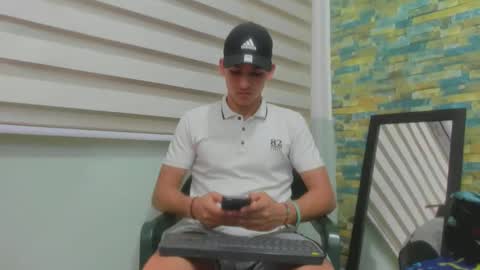 Snapshot of maaster420 chatting on February 2025 05:48:01 PM itgram pezlo josue online show from February 2025 05:48:01 PM