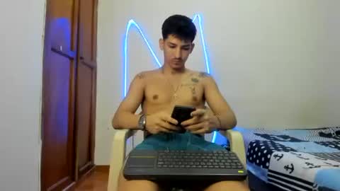 itgram pezlo josue online show from December 2025 01:27:01 PM