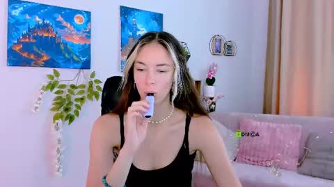 Snapshot of mabel_light chatting on August 2026 09:22:01 AM Your lovely Mabel online show from August 2026 09:22:01 AM