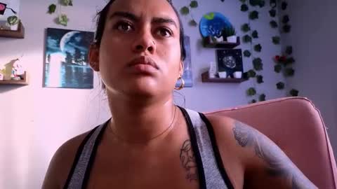 Snapshot of macey_hairy chatting on October 2025 11:53:02 AM Macey Elliot Modelo Independiente online show from October 2025 11:53:02 AM