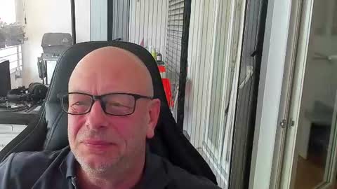 Snapshot of machinegun3dx chatting on June 2026 10:39:02 AM Andy online show from June 2026 10:39:02 AM