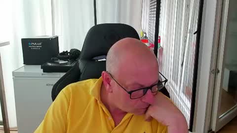 Snapshot of machinegun3dx chatting on June 2026 05:48:01 PM Andy online show from June 2026 05:48:01 PM